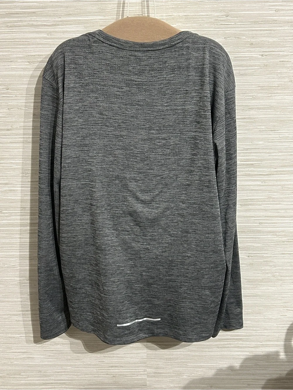 Nike Dri-FIT Running Long Sleeve Shirt Men’s XL Heather Gray Athletic